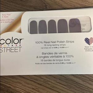 5 sets: Never used Color Street Nails- $20